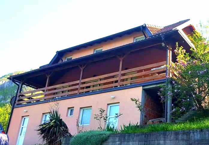 Apartment Dobra Vila เปรูชาซ ภายนอก รูปภาพ
